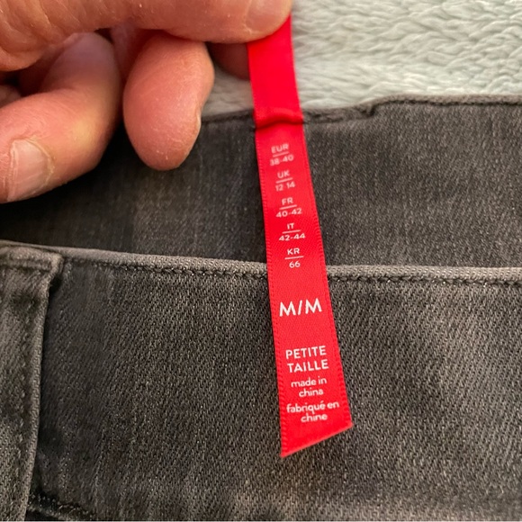 Spanx Jeans Vintage Grey Distressed Ankle Skinny Medium Pull On - Picture 12 of 12